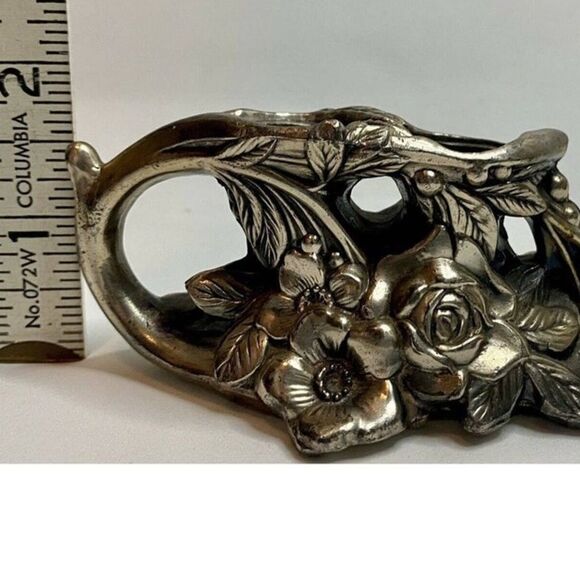 VTG,Made In Japan Lipstick Candle Art Deco Flowers Metal Ornate Collectable - Picture 4 of 4